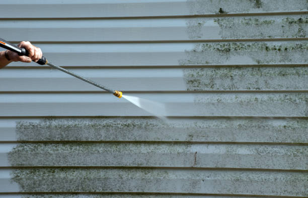 Why Choose Our Certified Pressure Washing Experts for Your Project Needs in Campbell, FL?